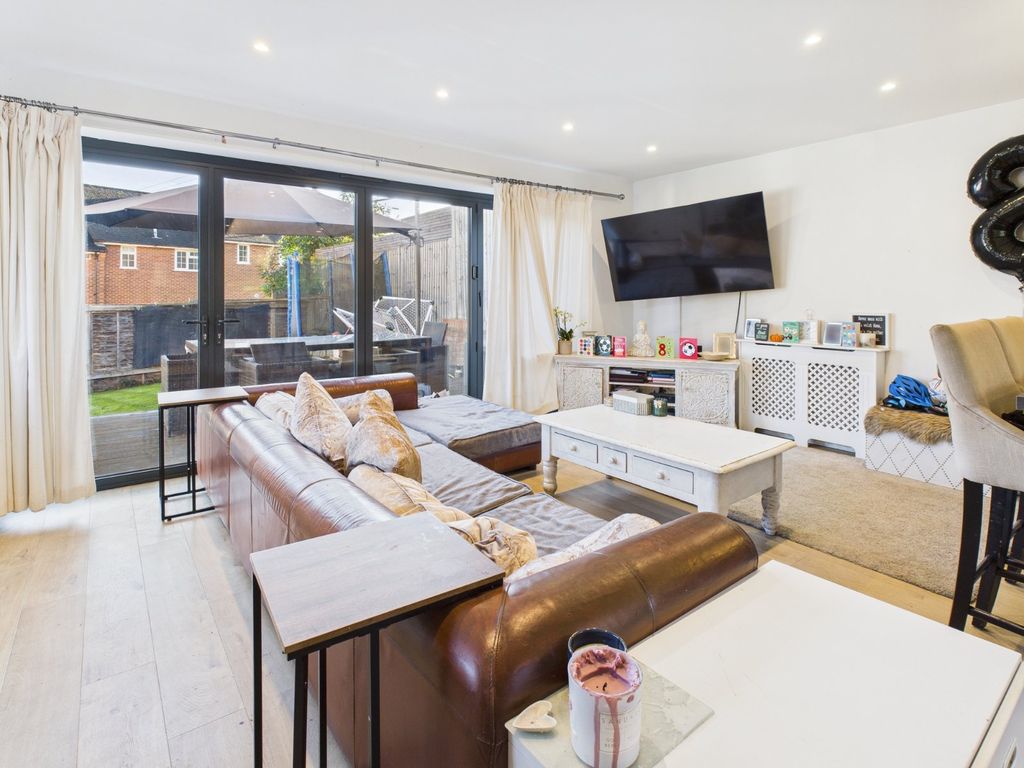 Property photo 1 of 12 Picture No. 14