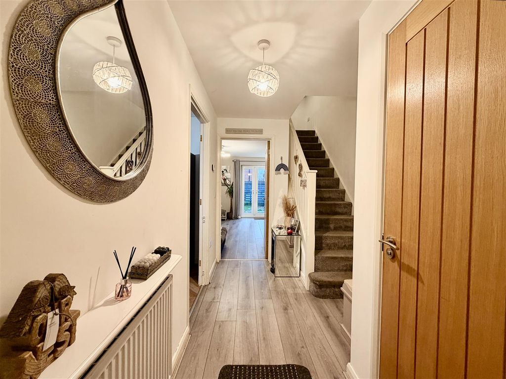 Property photo 3 of 19 3