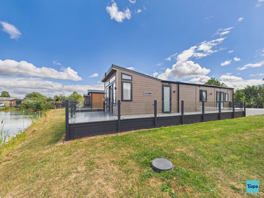 Property photo 1 of 16 Lodge