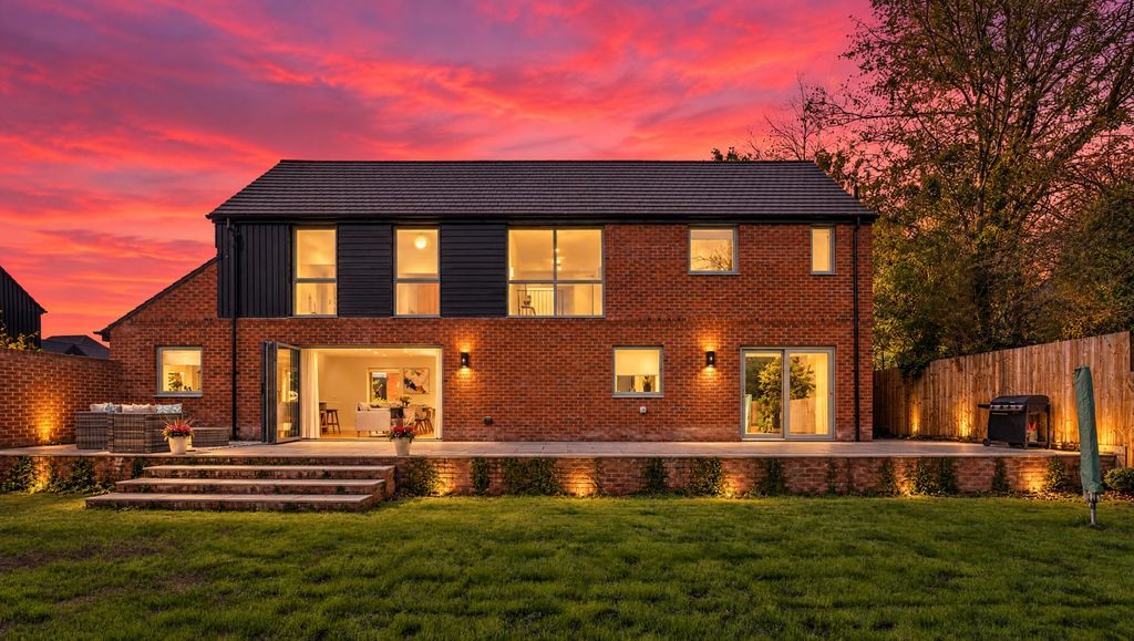 Property photo 3 of 43 5533654