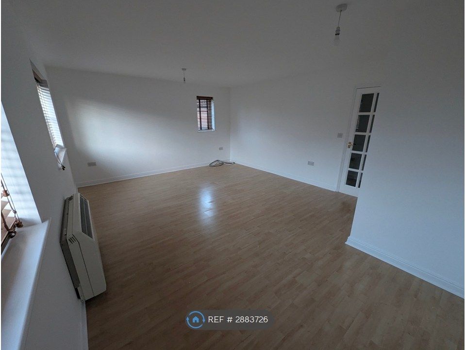 Property photo 2 of 10 Living Room
