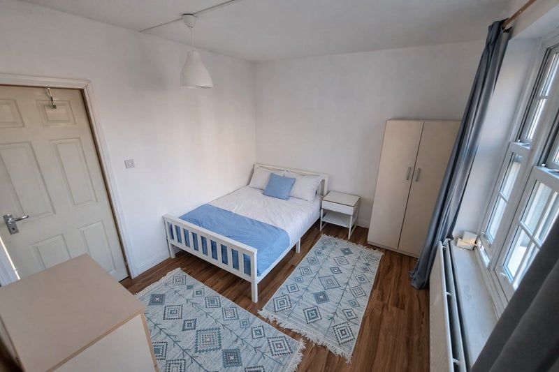Property photo 1 of 4