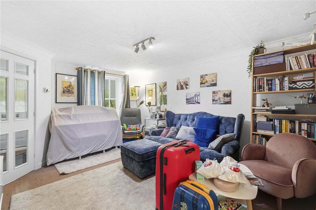 Property photo 2 of 10 Reception