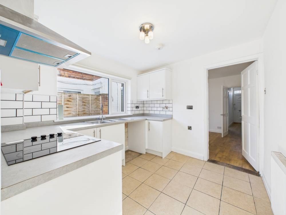 Property photo 2 of 9 Cam03062G0-Pr0140-Still002-Thumbnail-H750-70