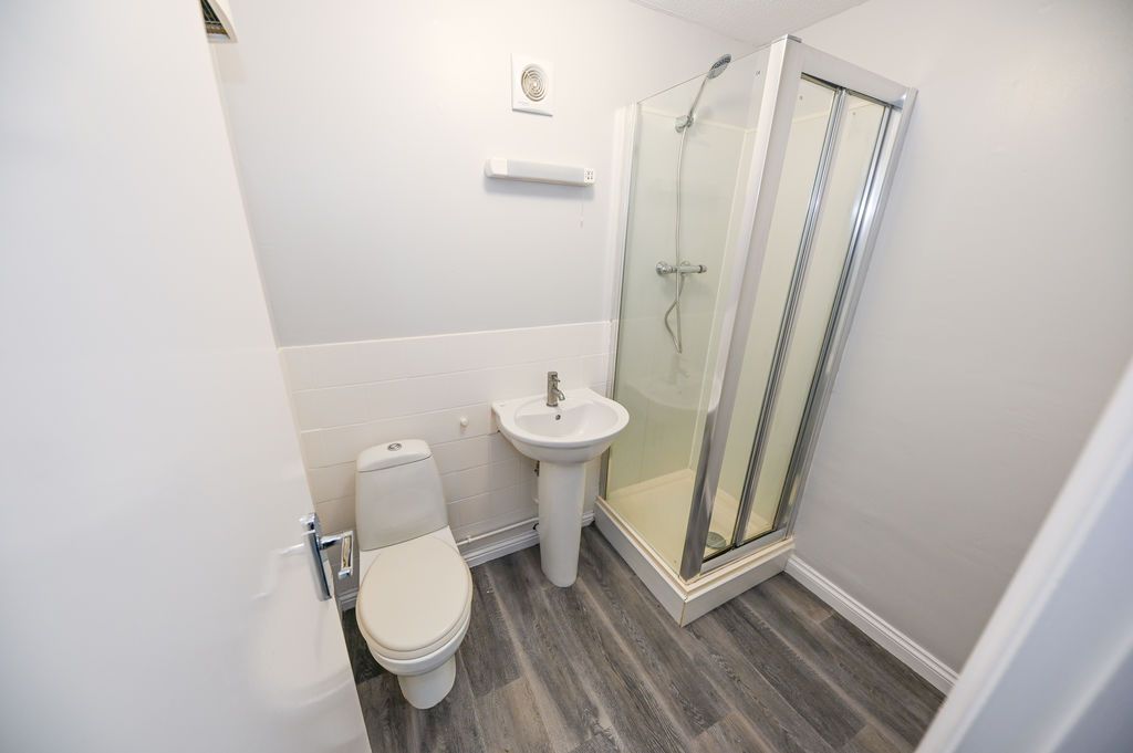 Additional image 4 of 1 bed flat for saleMeon Close, Petersfield GU32