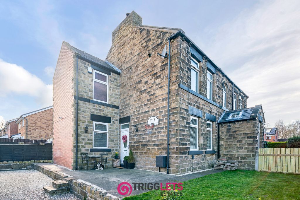 Property photo 1 of 26