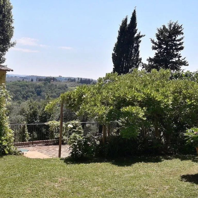 Property photo 1 of 12 Elegant Villa In Certaldo, Tuscany