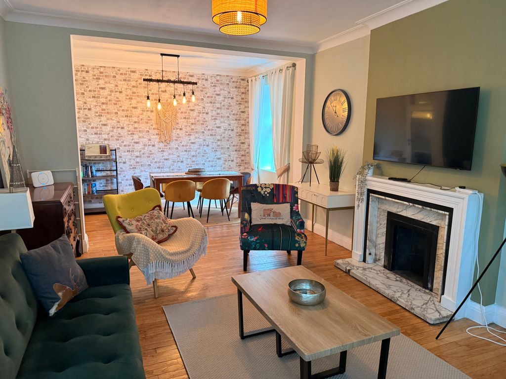 Property photo 3 of 13