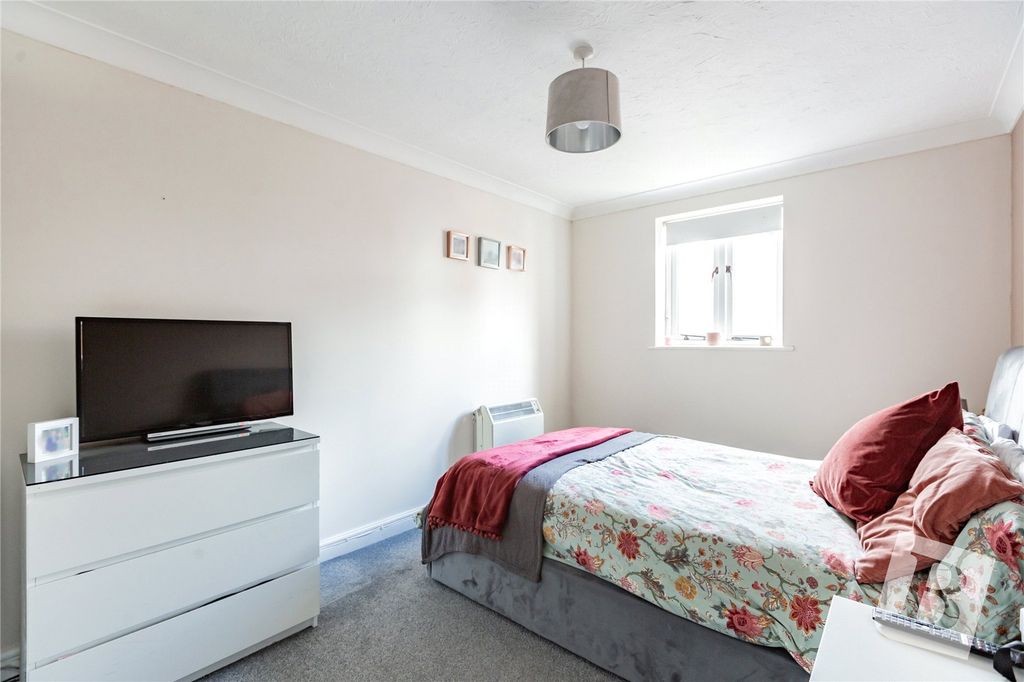 Property photo 3 of 21 Bedroom