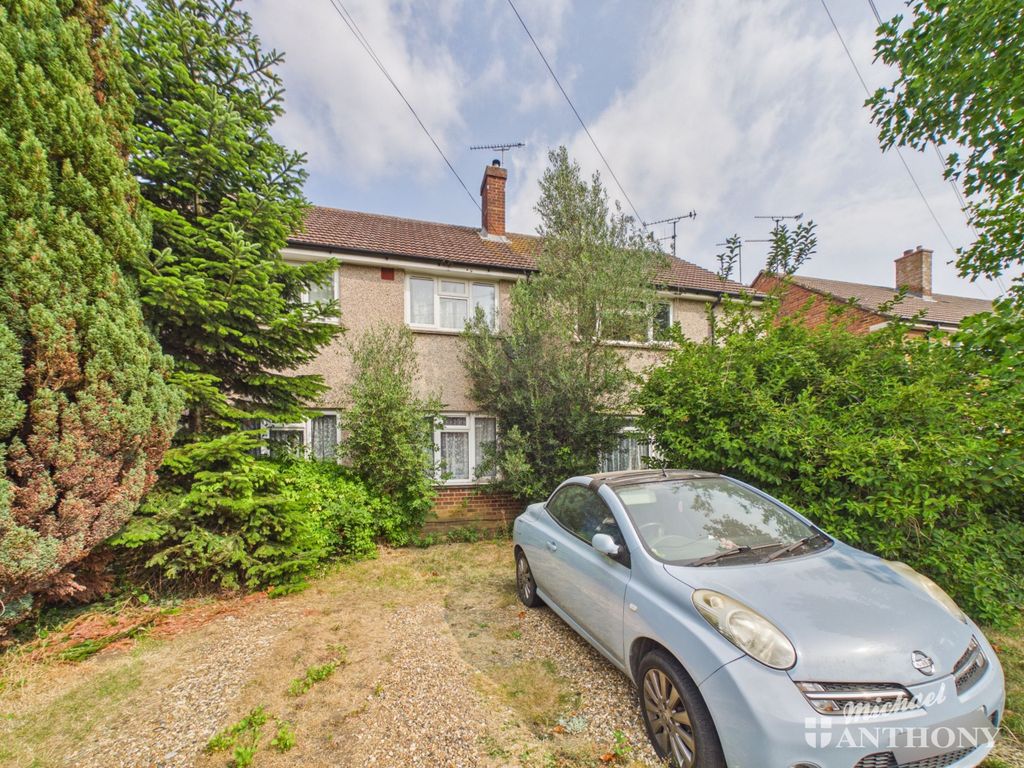Property photo 1 of 13 Cam03218G0-Pr1108-Still002