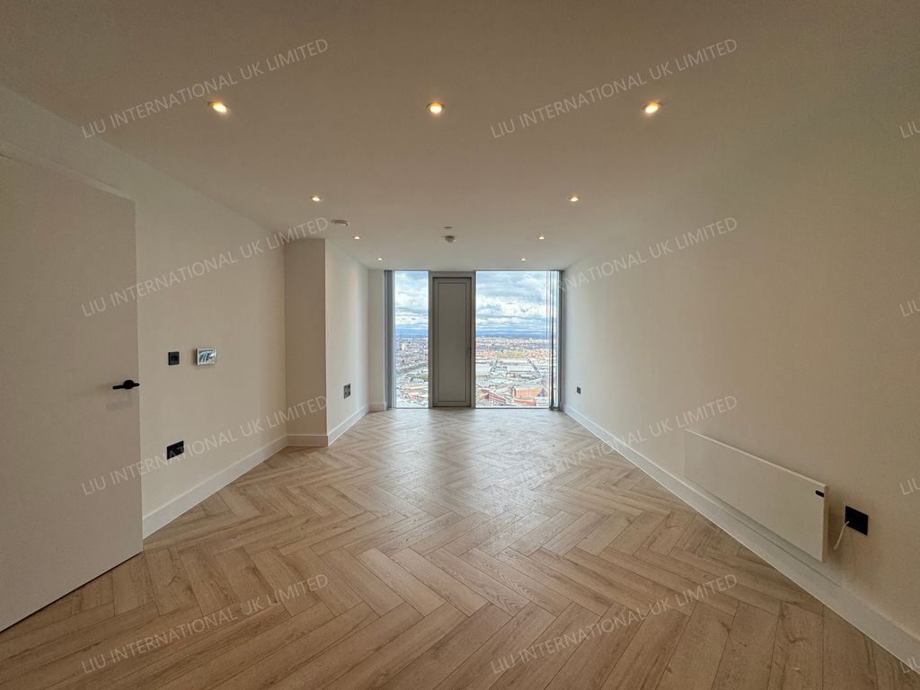 Property photo 3 of 27
