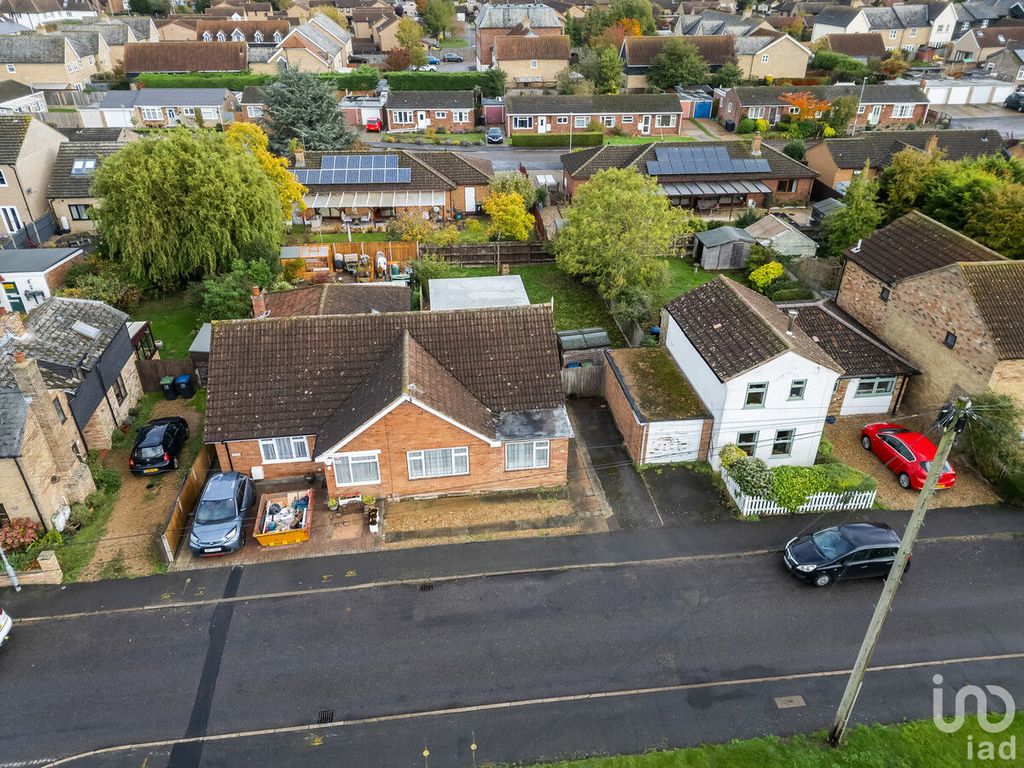 Property photo 2 of 24