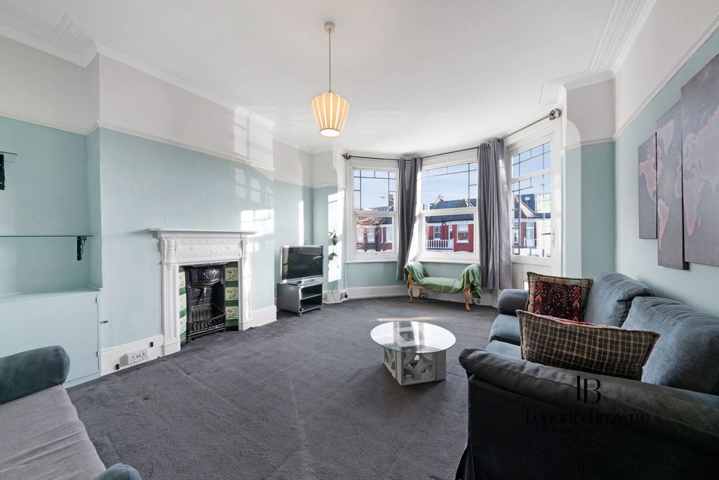 Property photo 1 of 23