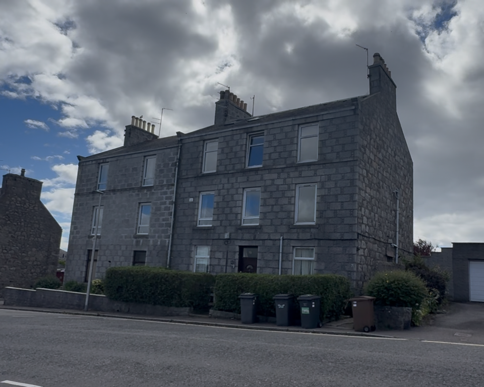 Property photo 1 of 8 1