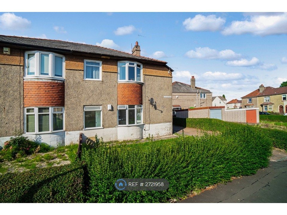 Property photo 2 of 28