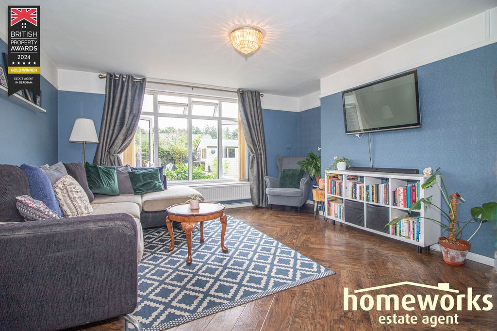 Property photo 2 of 13