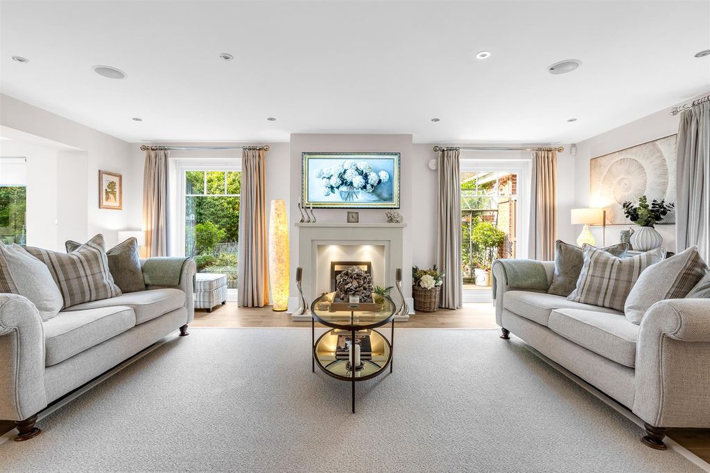 Property photo 3 of 26 Internal-16.Jpg