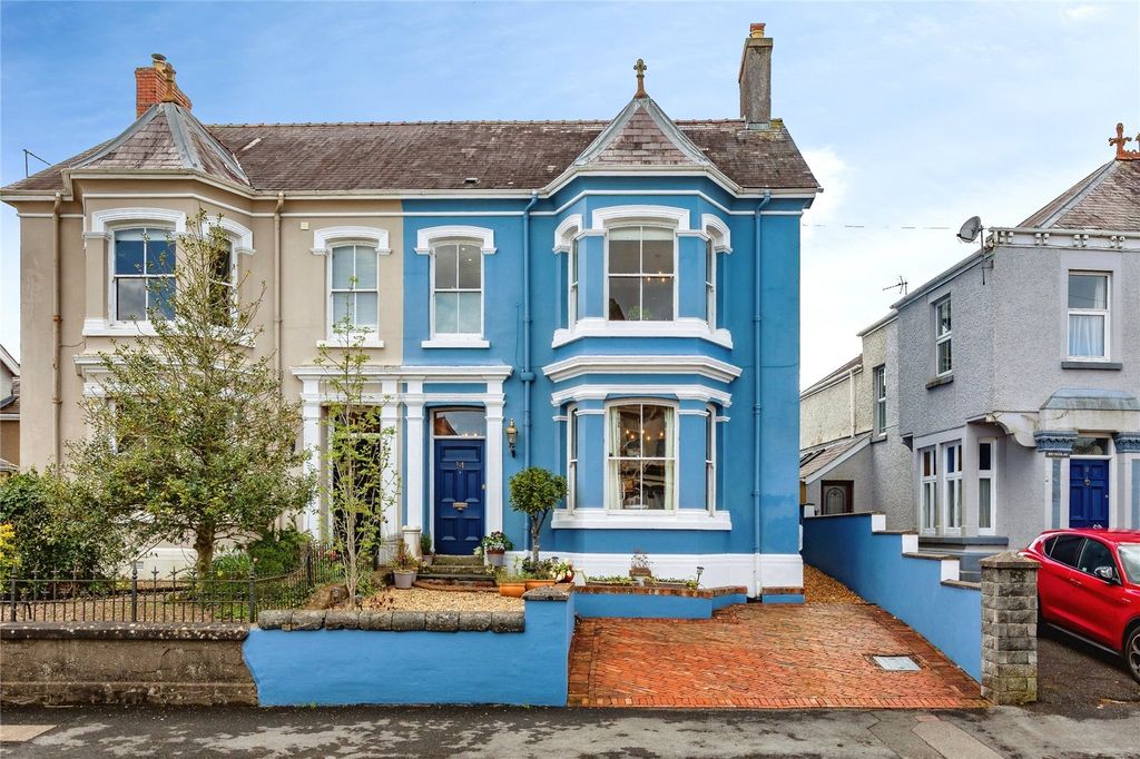 Property photo 1 of 38 Picture No. 69