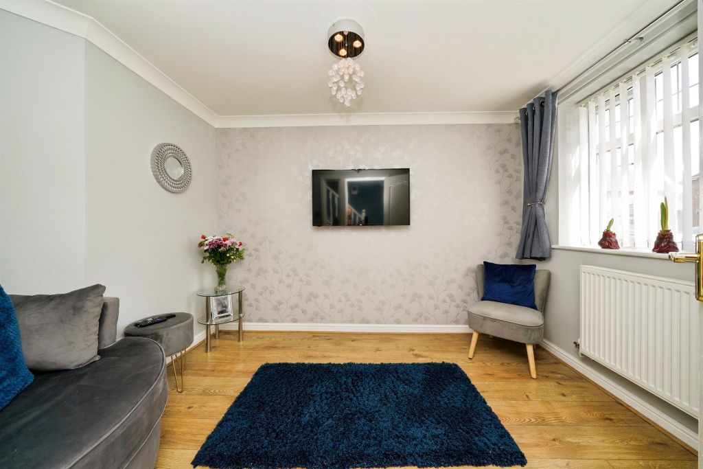 Property photo 3 of 16