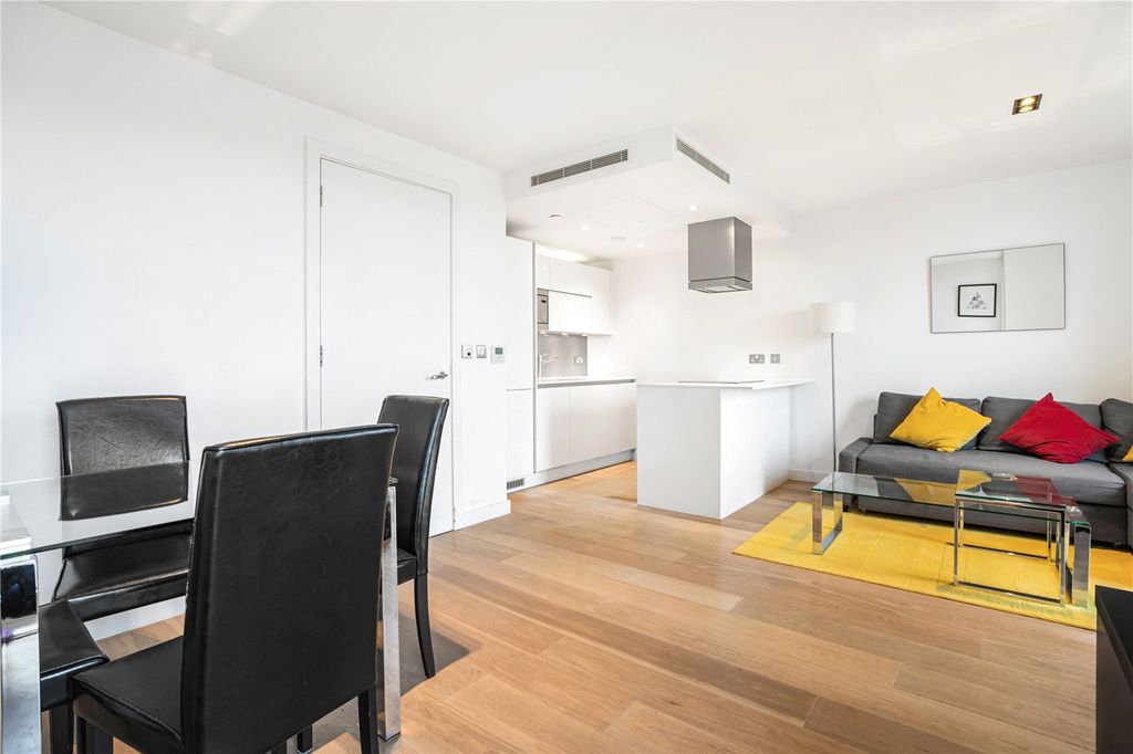Property photo 1 of 19 Reception Room