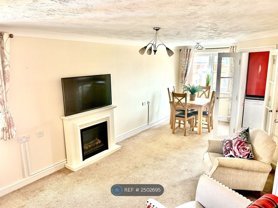 Property photo 2 of 9