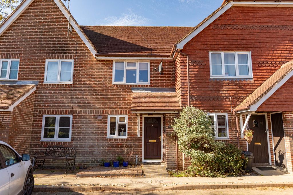 Property photo 1 of 9