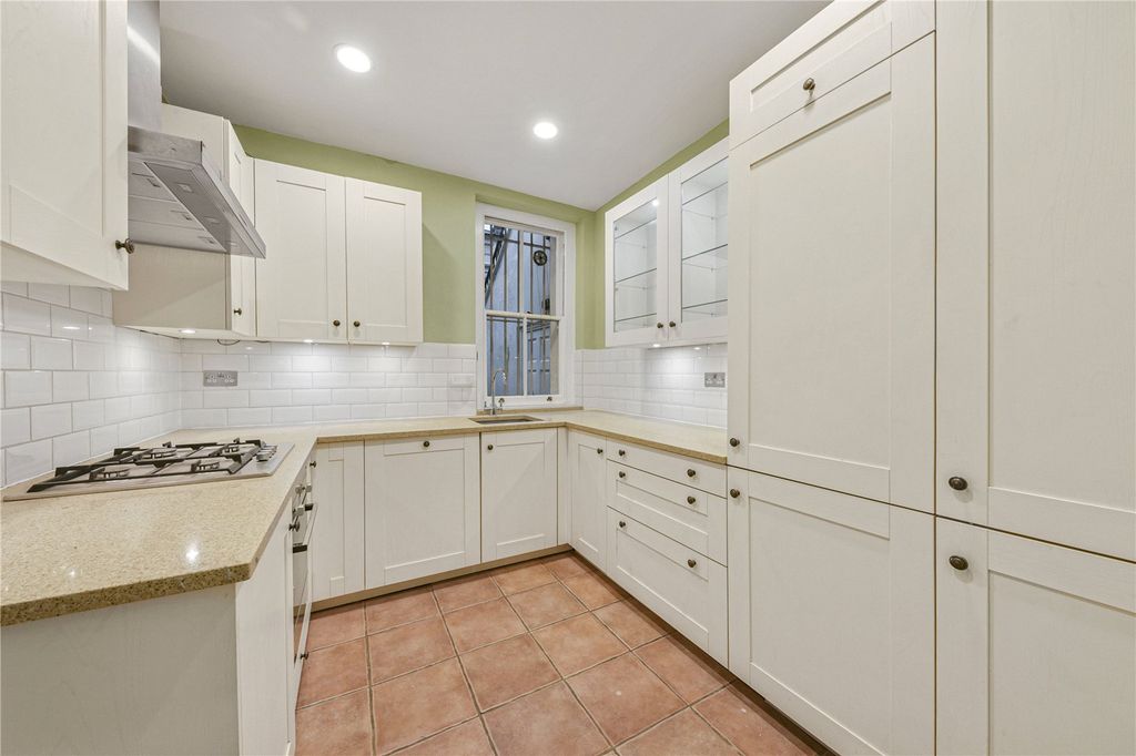 Property photo 2 of 12 Kitchen