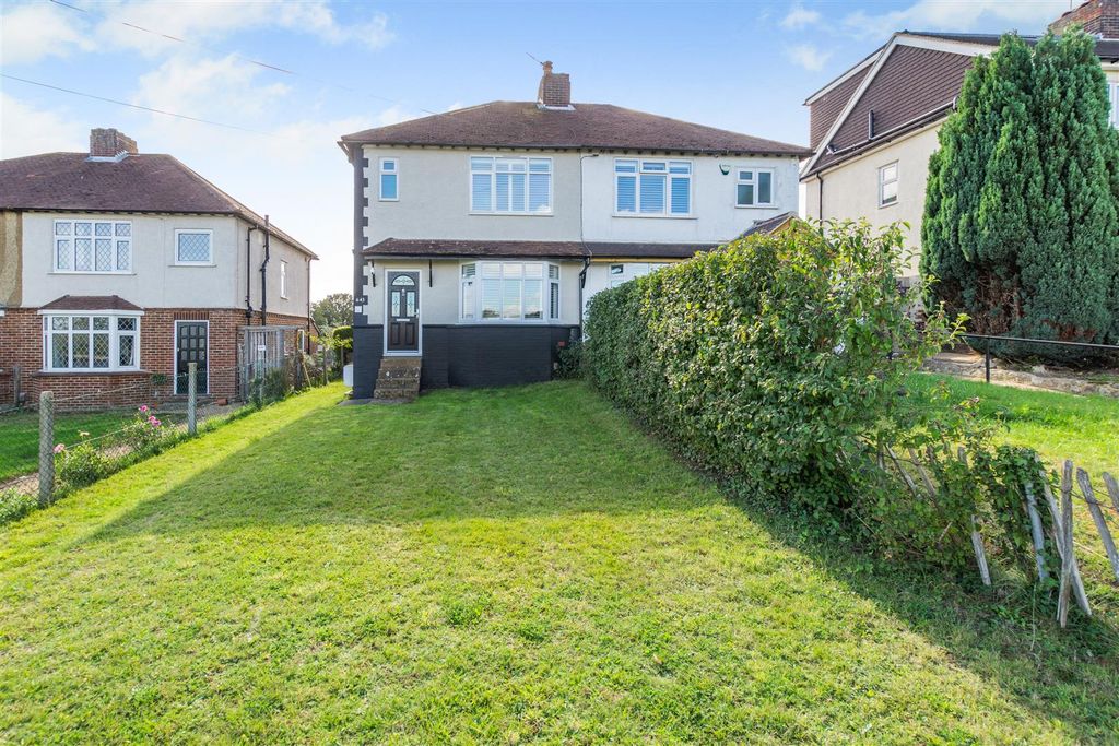 Property photo 1 of 18 8665253-Exterior13.Jpg