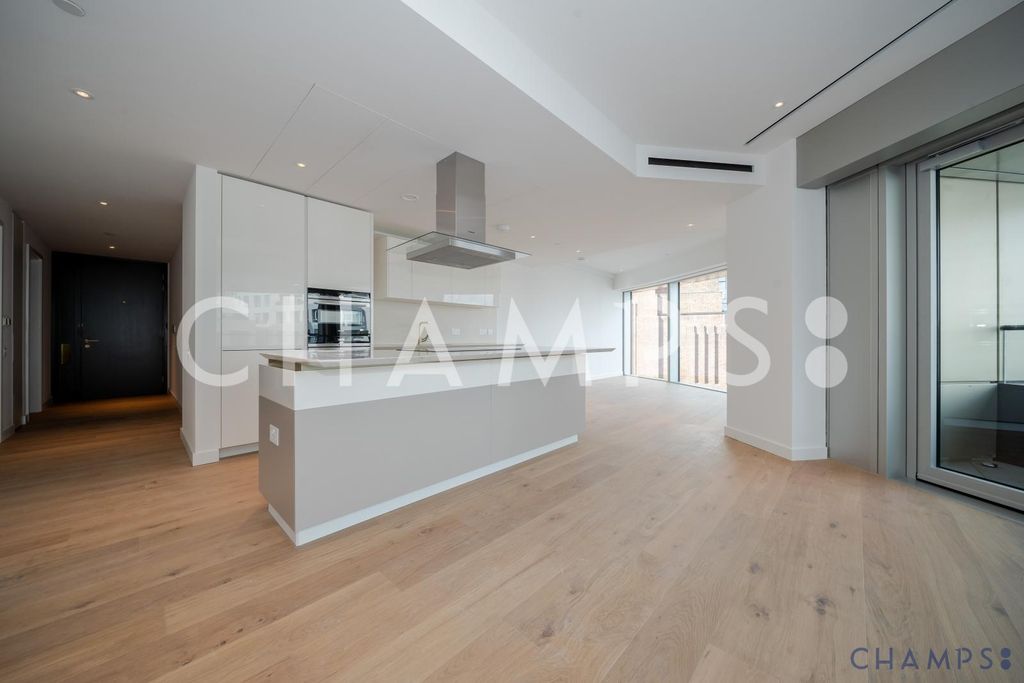Property photo 1 of 16 Three Bedroom Penthouse To Let