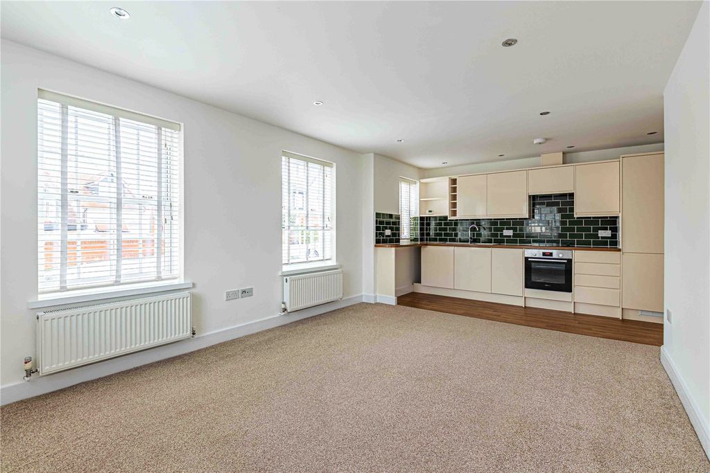 Property photo 2 of 18 Picture 2