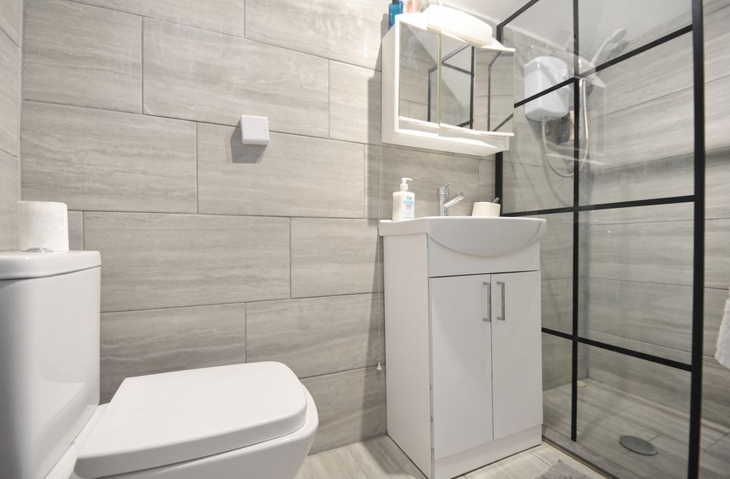 Property photo 2 of 13 Ba6Yx