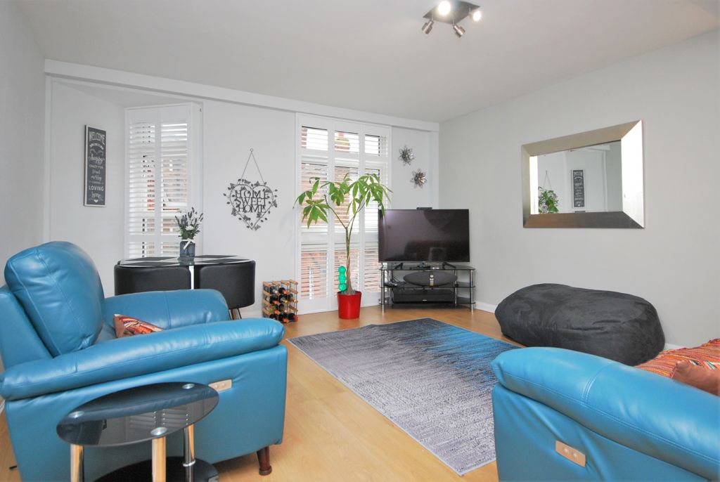 2 bed flat for sale Henley-on-Thames