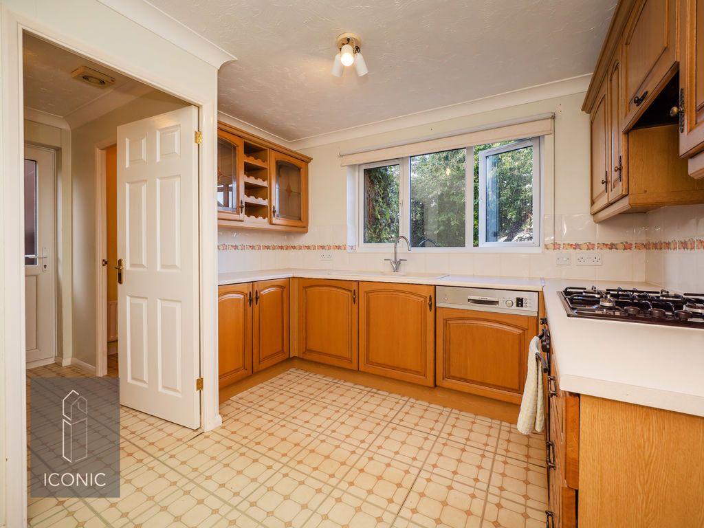 Property photo 3 of 19 Photo 4