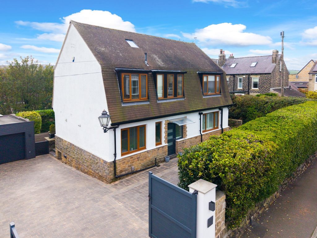 Property photo 1 of 53