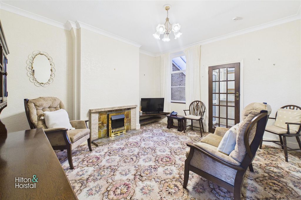 Property photo 3 of 11 King Street