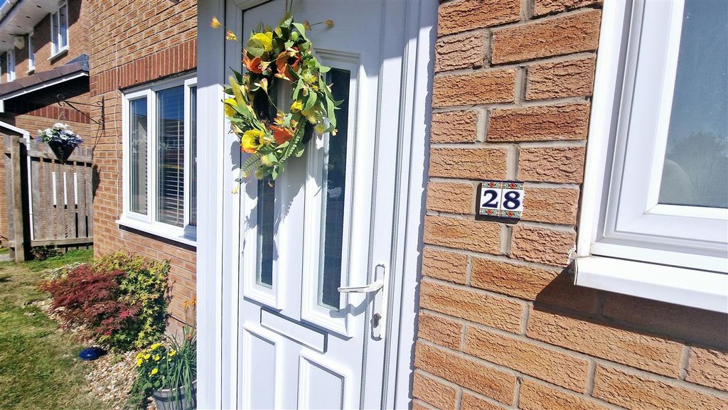 Property photo 3 of 31 House Number
