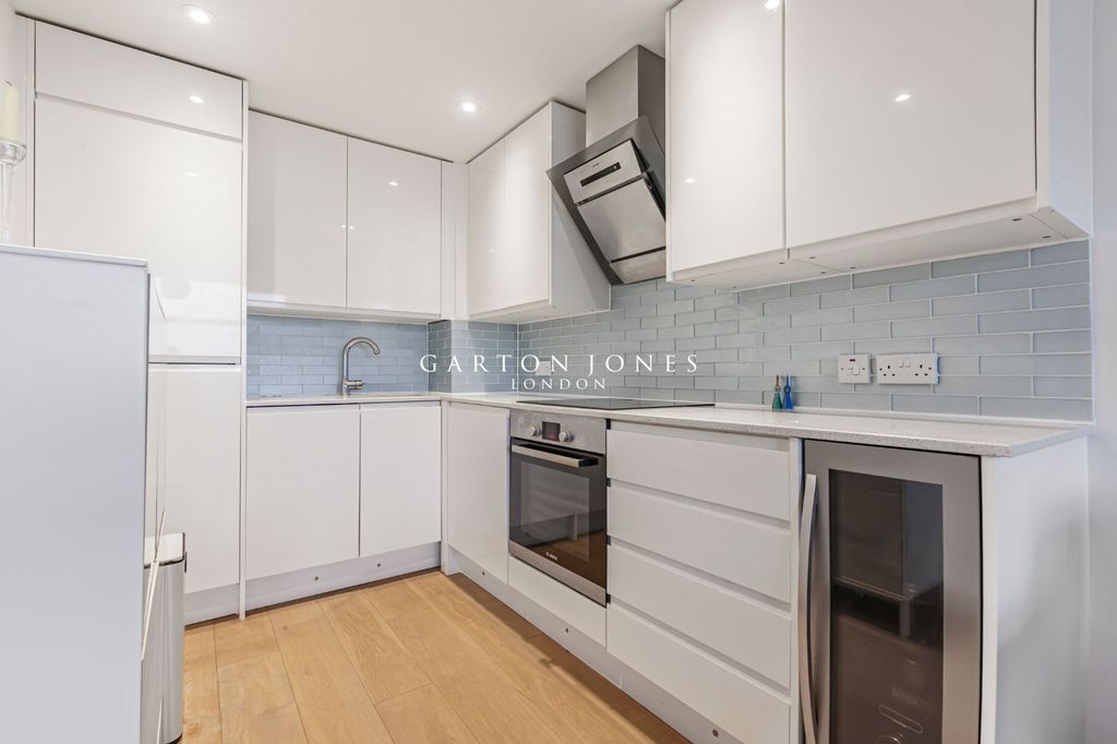 Property photo 3 of 15 Picture No. 09