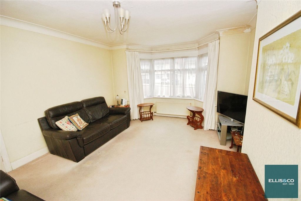 Property photo 2 of 14 Picture No. 02