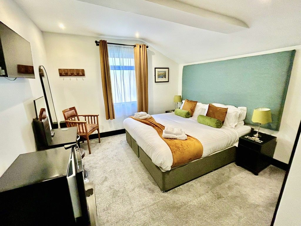 Property photo 3 of 6 Hotel Room