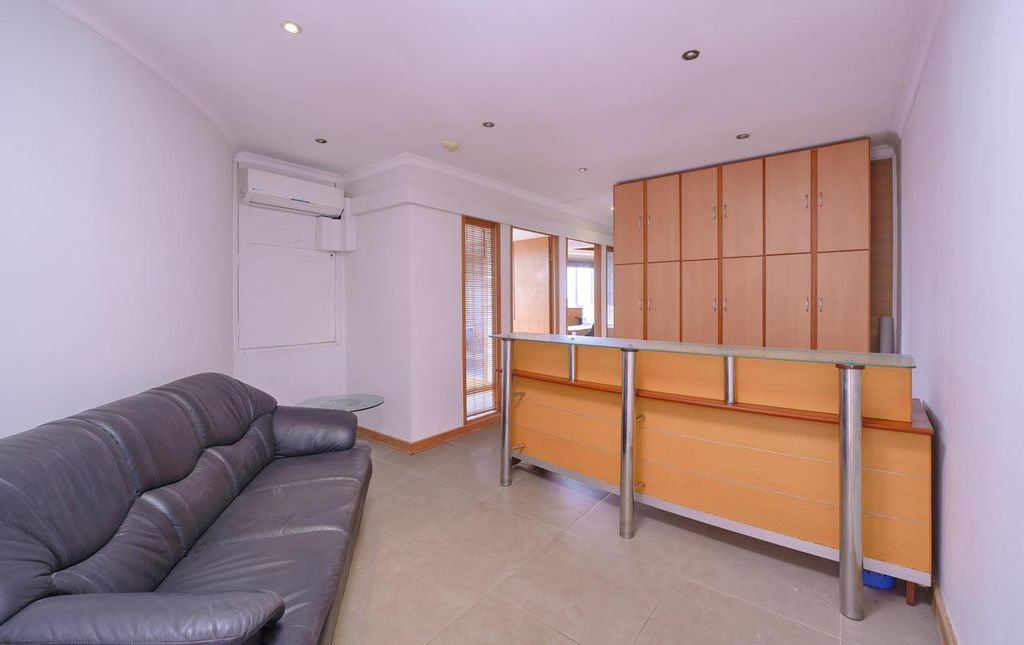 Property photo 3 of 26