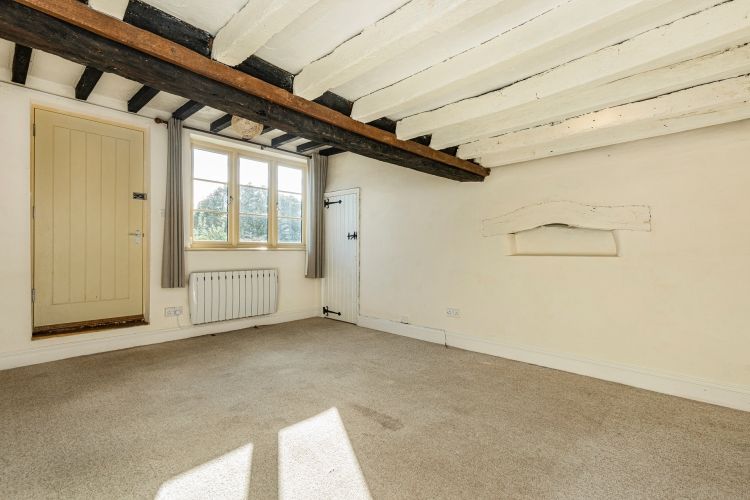 Property photo 3 of 9 305789