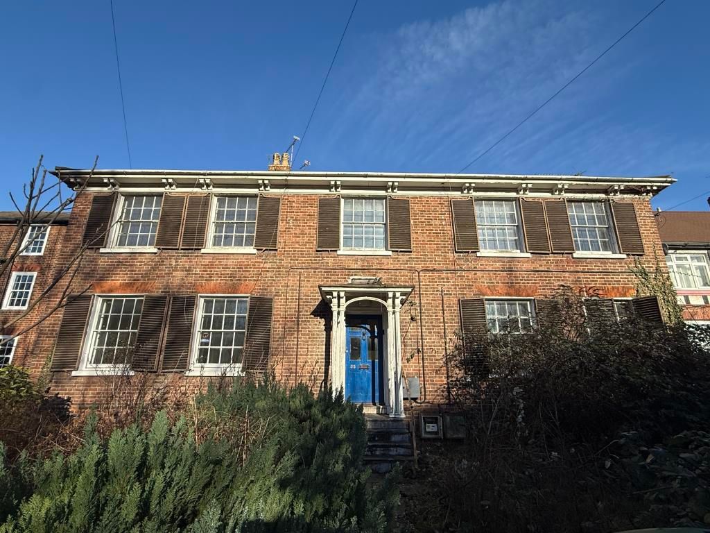 Property photo 1 of 24 Front View Of Period House Arranged As Four Flats