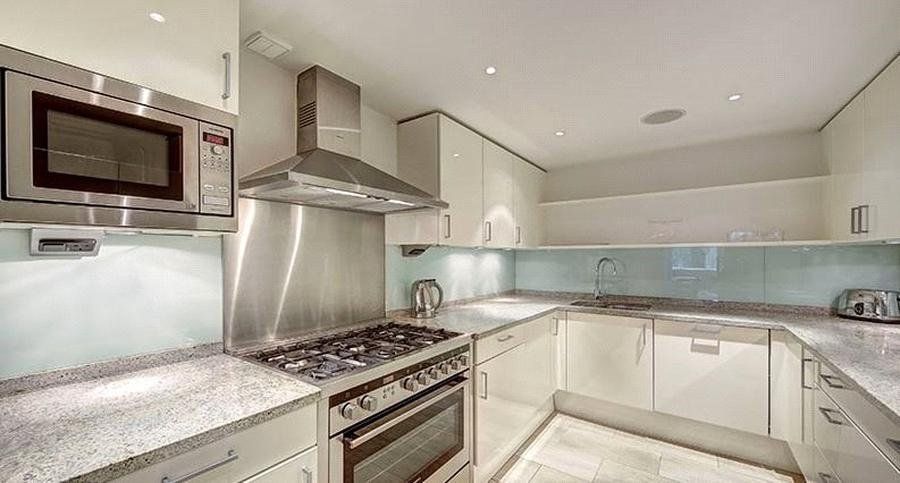 Property photo 3 of 7 Picture No. 06