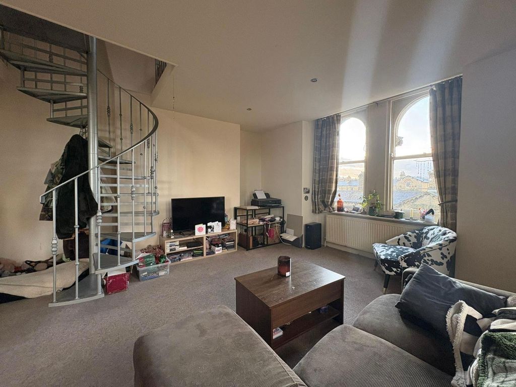 Property photo 2 of 6 Picture No. 27