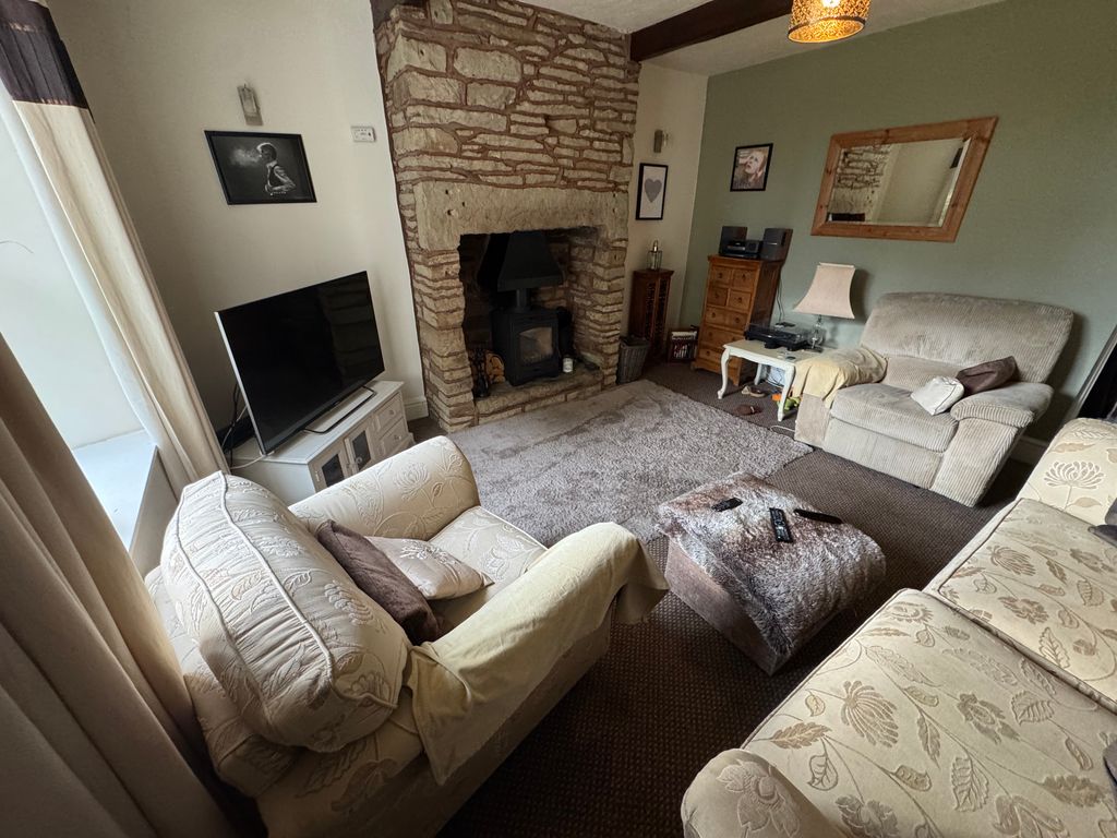 Property photo 2 of 14 Img_3930