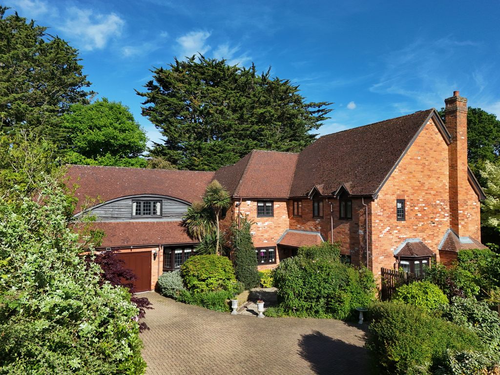 Property photo 1 of 23