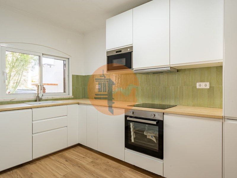 Property photo 1 of 31