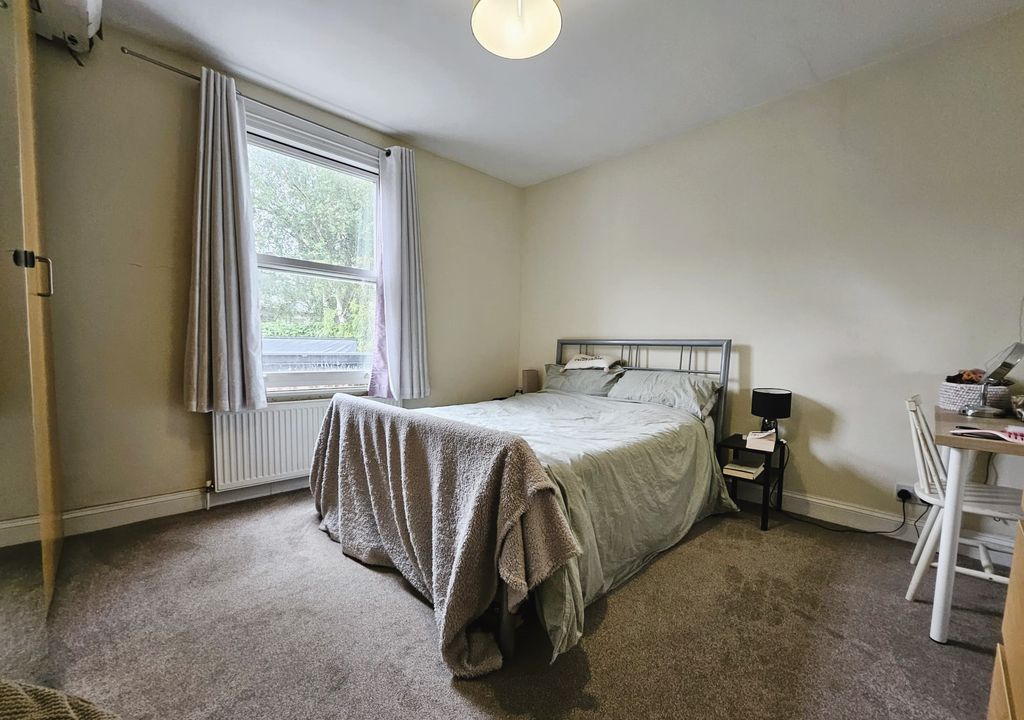 Property photo 3 of 5