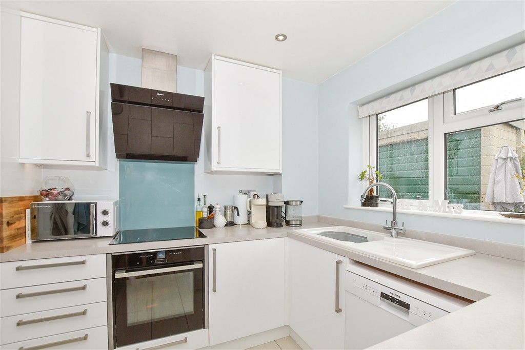 Property photo 3 of 11 Kitchen/Diner