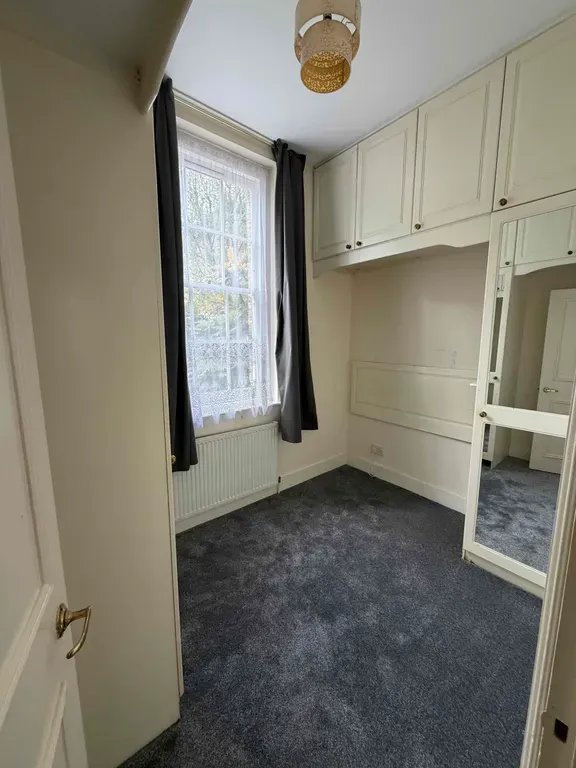 Property photo 3 of 6